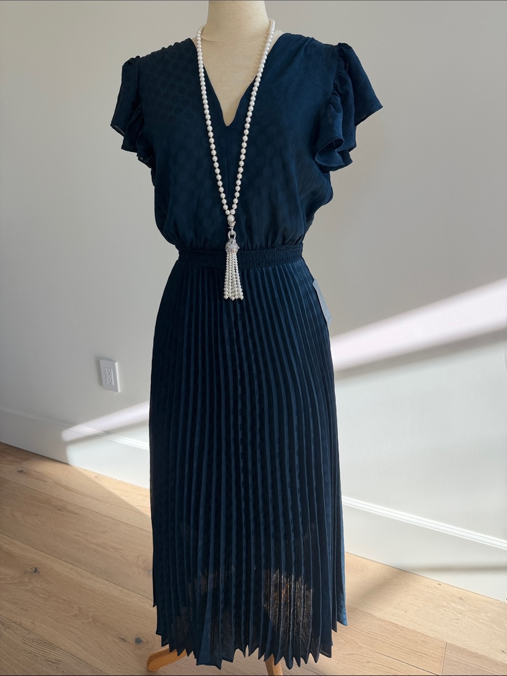 Max Studio Navy Pleated Midi Dress with Flutter Sleeves